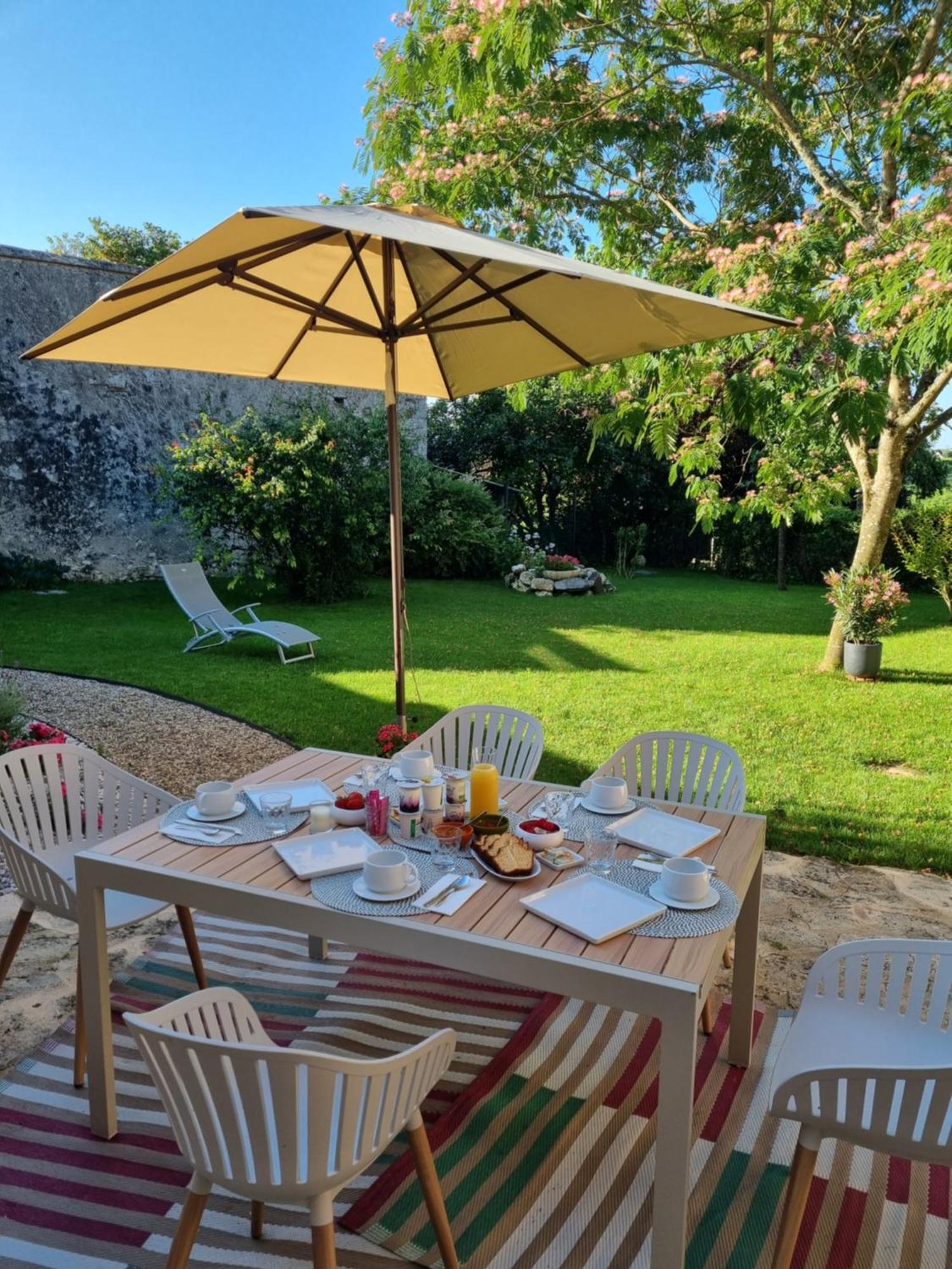 L'Esprit Du 24 Bed & Breakfast Rouffignac-de-Sigoules Dış mekan fotoğraf